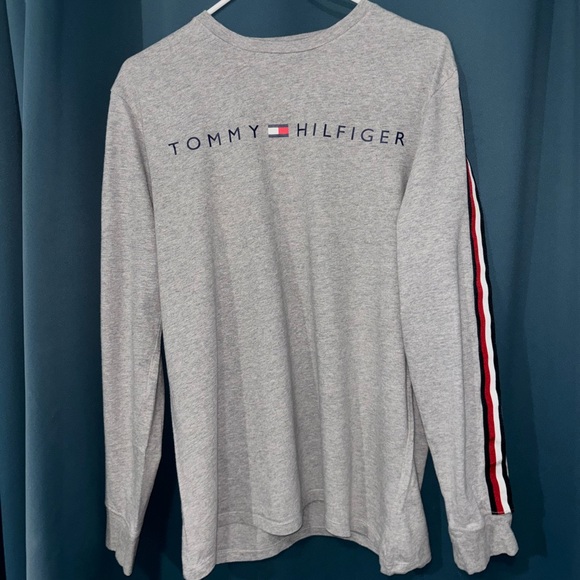 Tommy Hilfiger Women Shirt - Picture 2 of 4